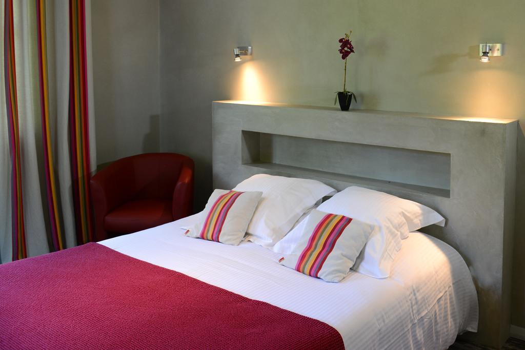 Logis Hotel Ur-Hegian Эноа Экстерьер фото