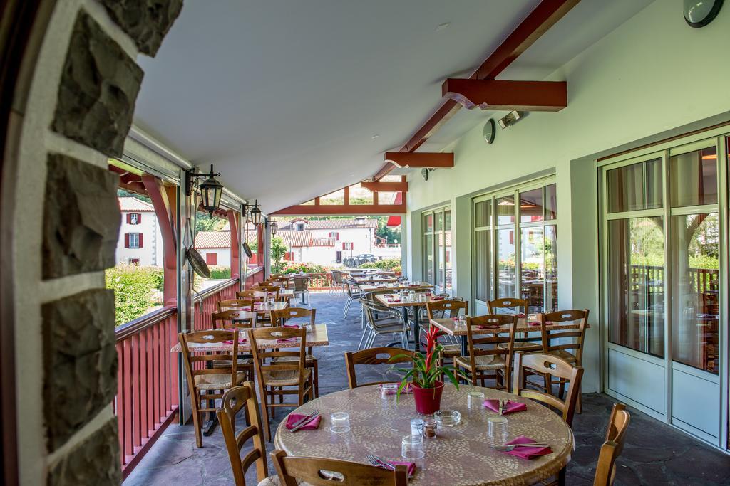 Logis Hotel Ur-Hegian Эноа Экстерьер фото